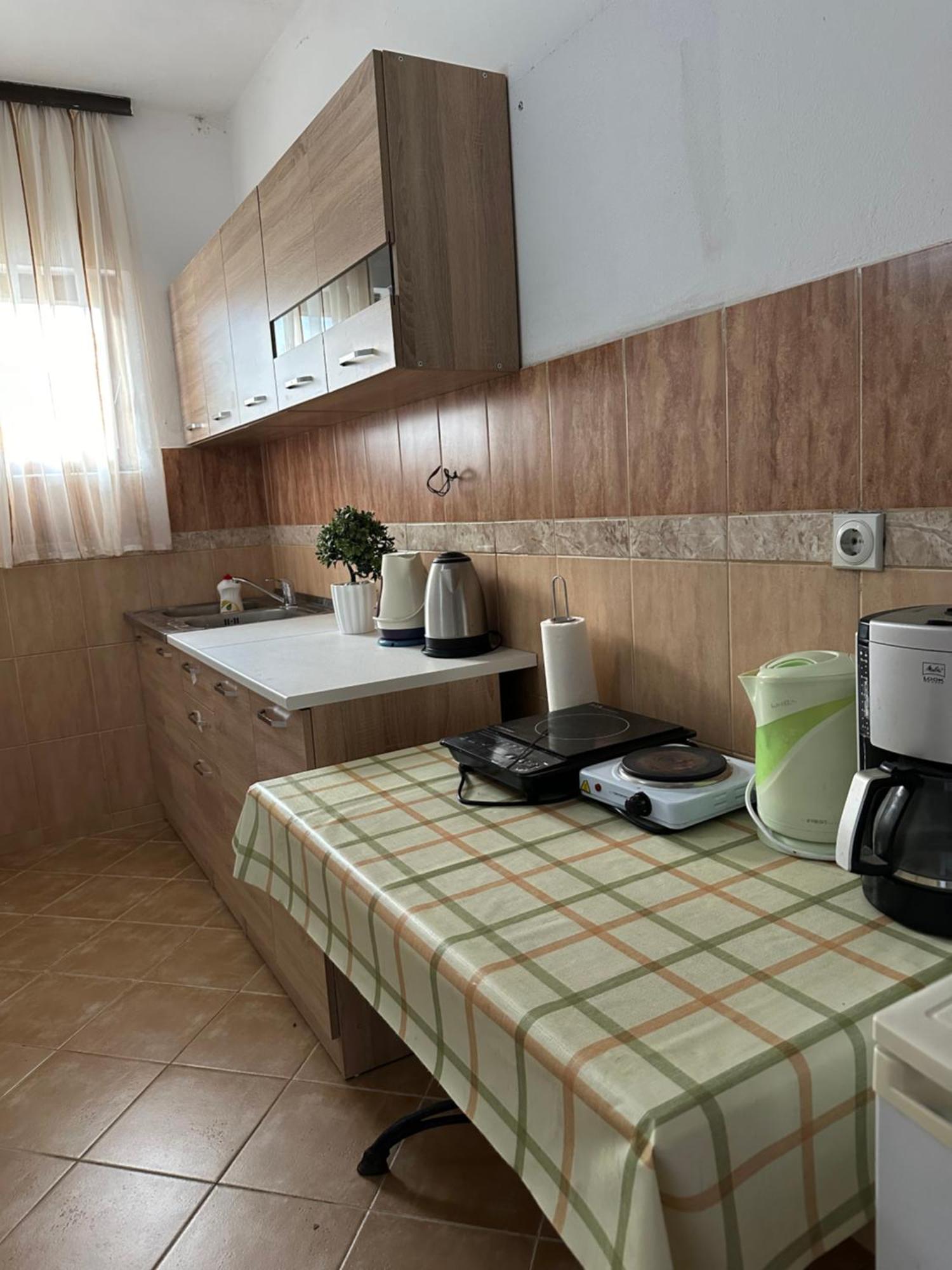Rooms Ajllin Ulcinj Esterno foto